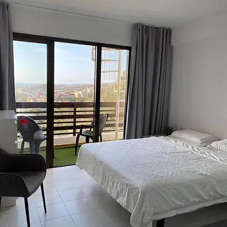 Fantastic With Ocean View * 아데제